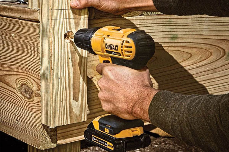 Thông số kỹ thuật của máy khoan vặn vít pin Dewalt DCD777D2