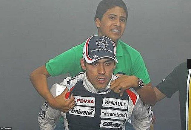 Kebakaran Garasi Pit Tim F1 Williams Di Grand Prix Spanyol [ www.BlogApaAja.com ]