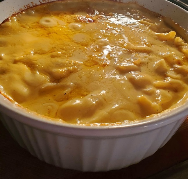 this is a casserole with buffalo chicken cheese and pasta