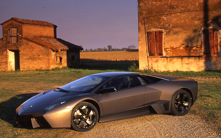  With the title Lamborghini reventon pics And links on this 