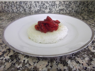 Rice burgers with caramelized peppers