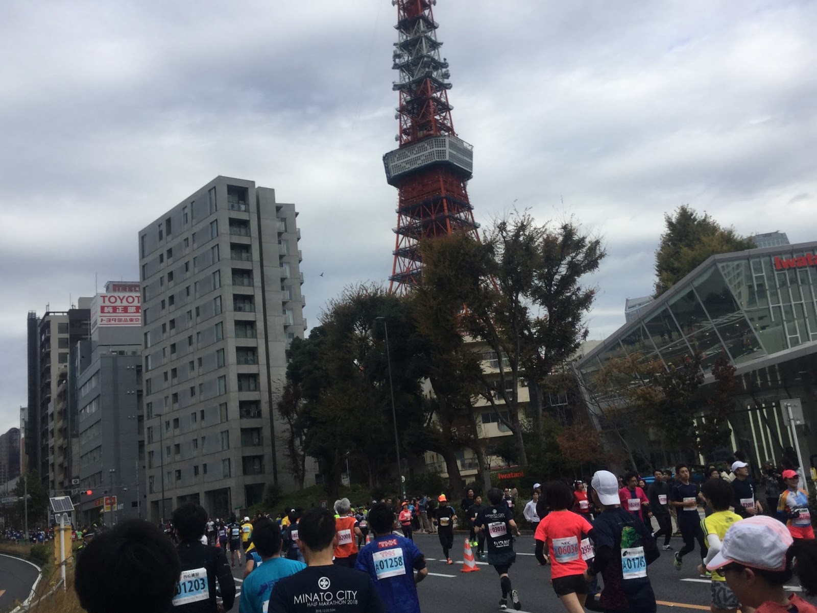 日本と世界のマラソン 18 12