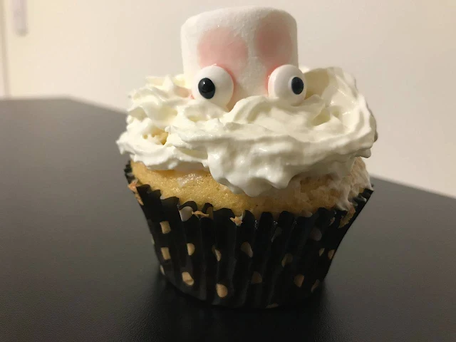 Ghost Halloween Cupcake