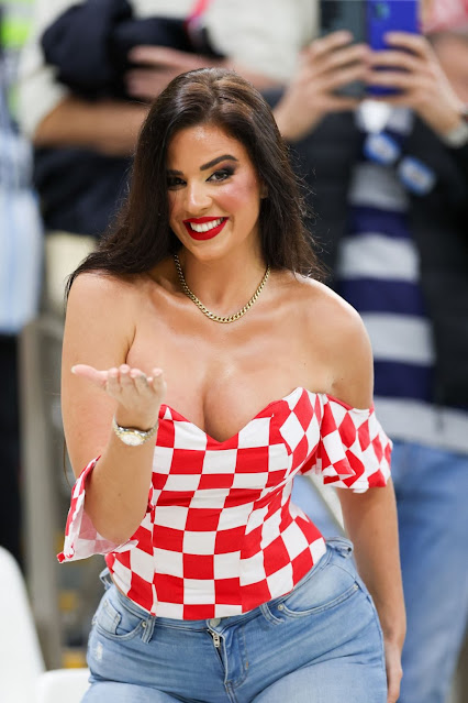 Ivana Knoll – Sexy Boobs at FIFA World Cup 2022 in Doha, Qatar