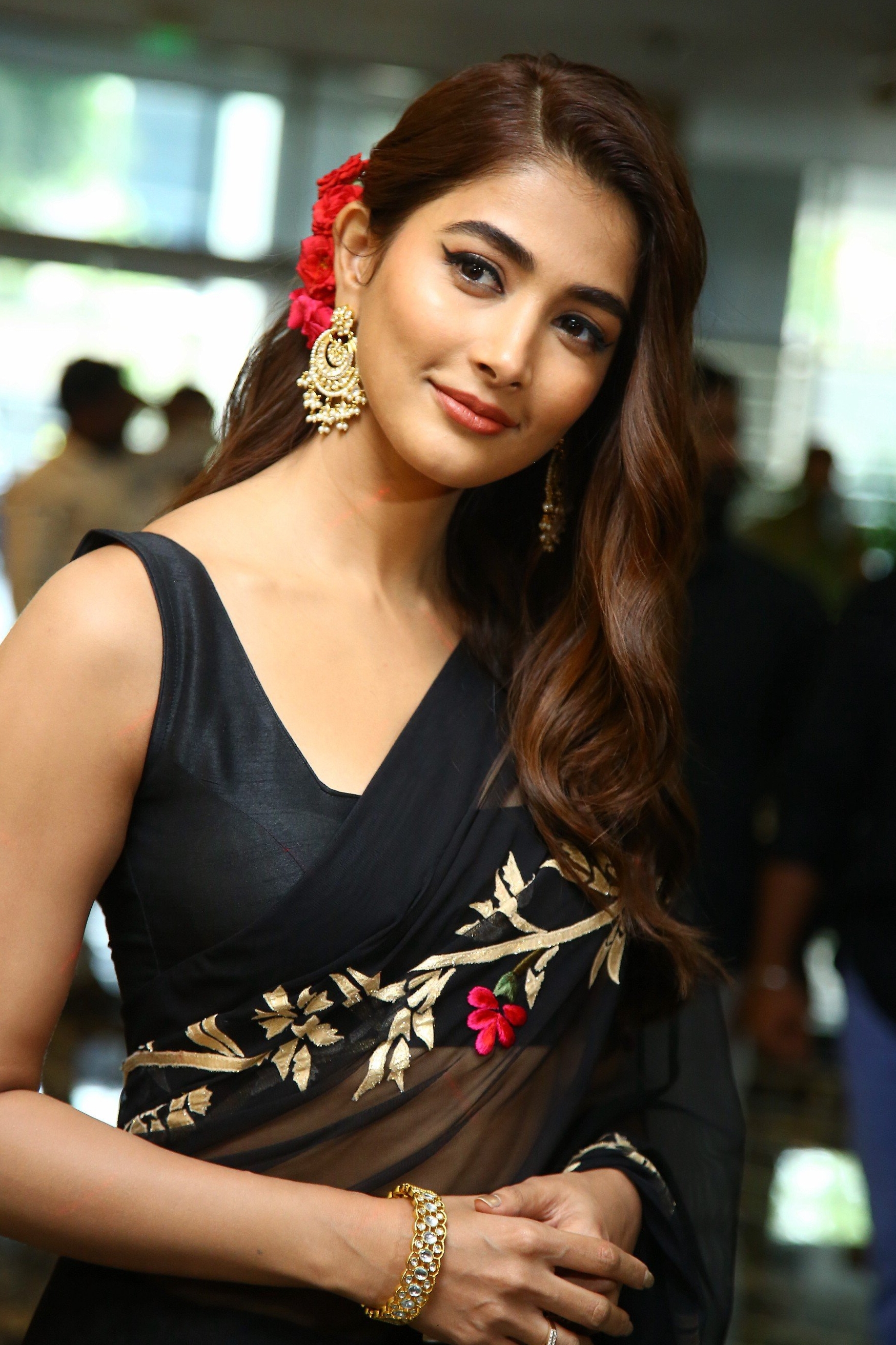 Pooja Hegde HD UHD High Re-Solution Photo