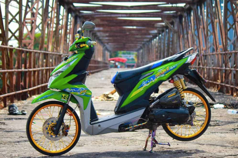 Motor Drag Beat Warna Hijau Toska - Modifikasi Motor Beat ...