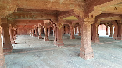 dentro il Fatehpur Sikri Fort