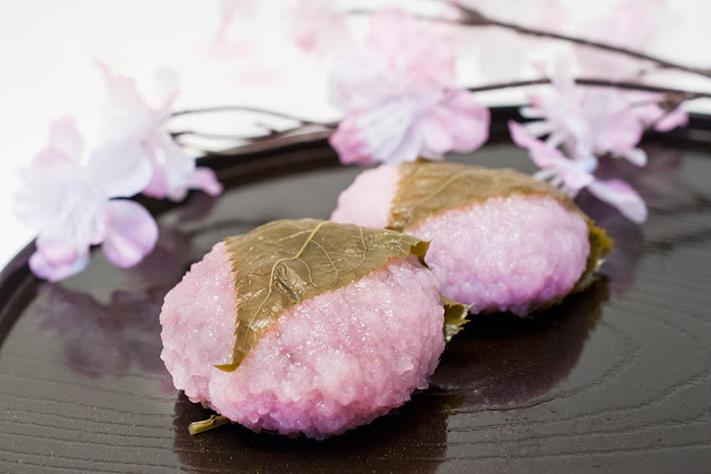 Sakura mochi (Mochi anh đào) 