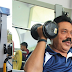 வெல்லவாய  எரிபொருள் நிரப்பு நிலையத்தில் கடன் வைத்த மஹிந்த...!!