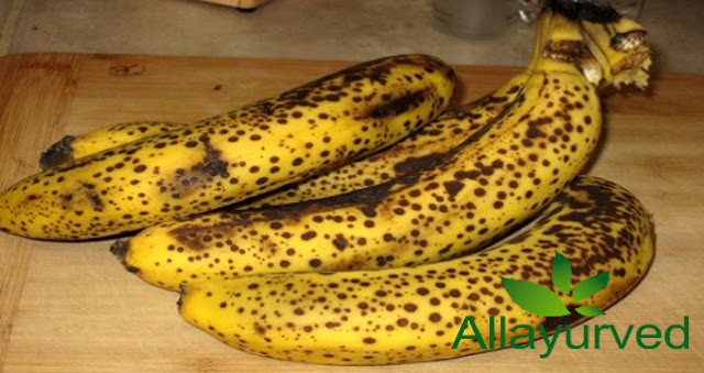 Black spots bananas