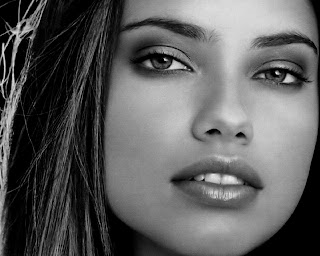 Free unwatermarked wallpapers of Adriana Lima at Fullwalls.blogspot.com