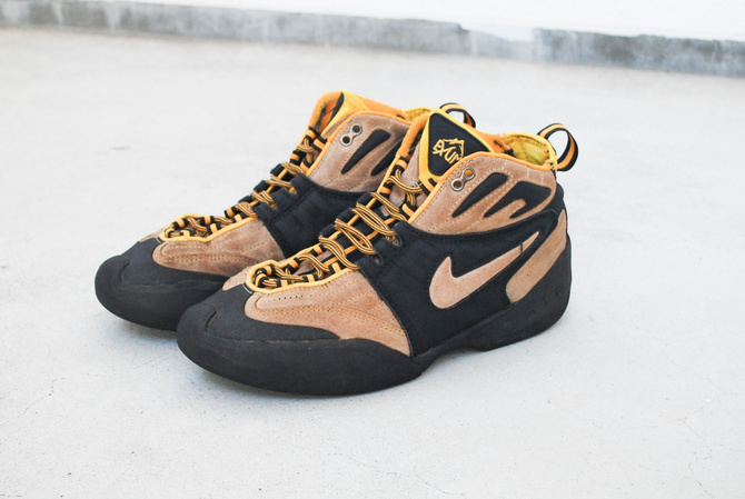 Acgの中でも珍しいモデル Nike Acg Air Exum