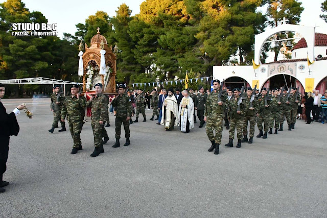 Τον Άγιο Δημήτριο τίμησαν στο στρατόπεδο Ναυπλίου