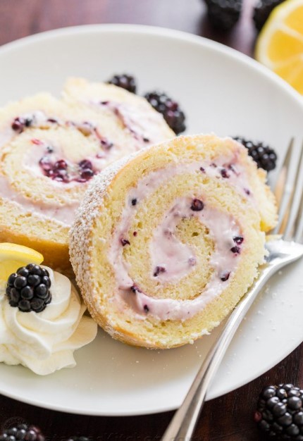 Blackberry Lemon Cake Roll