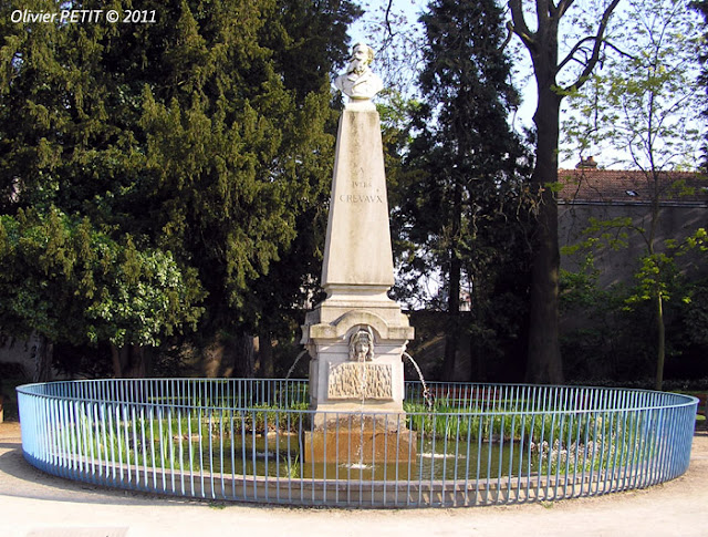 NANCY (54) - Le jardin botanique Dominique-Alexandre Godron - Fontaine