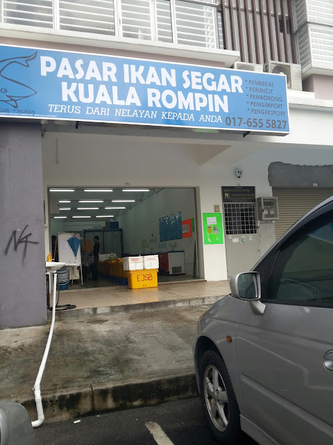 Pasar Segar Kuala Rompin di TTDI Groove Kajang