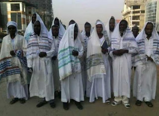  Photo Of IPOB Members Storm Federal High Court in Jewish Attires To Witness Kanu’s Trial