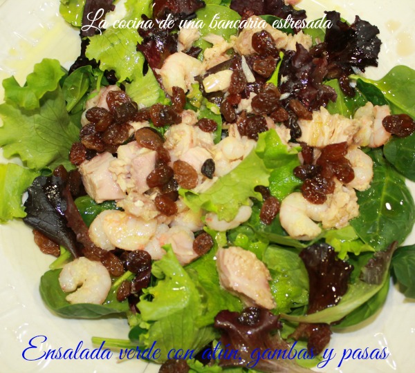 Receta de ensalada verde con gambas y atún