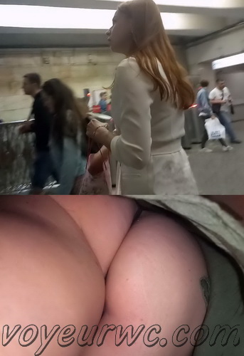 Upskirts N 3238-3246 (Upskirt voyeur videos with girls teasing with their butts on the escalator)