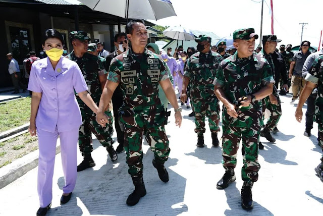 Panglima TNI Di Dampingi Pangdam Hasanuddin Tinjau Perumahan Prajurit Korem 142/Tatag