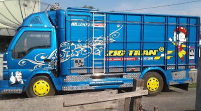 bak truk ariasi - truk biru kontes