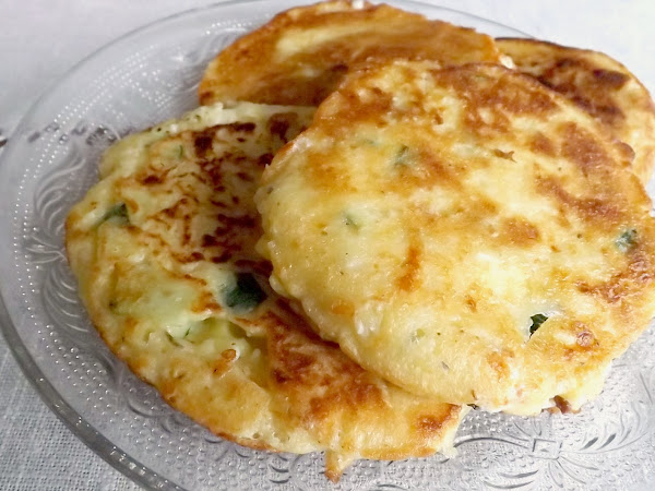 Galette de houmous, courgette et féta