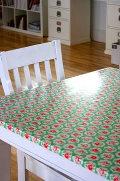 oilcloth tablecloth on kitchen table