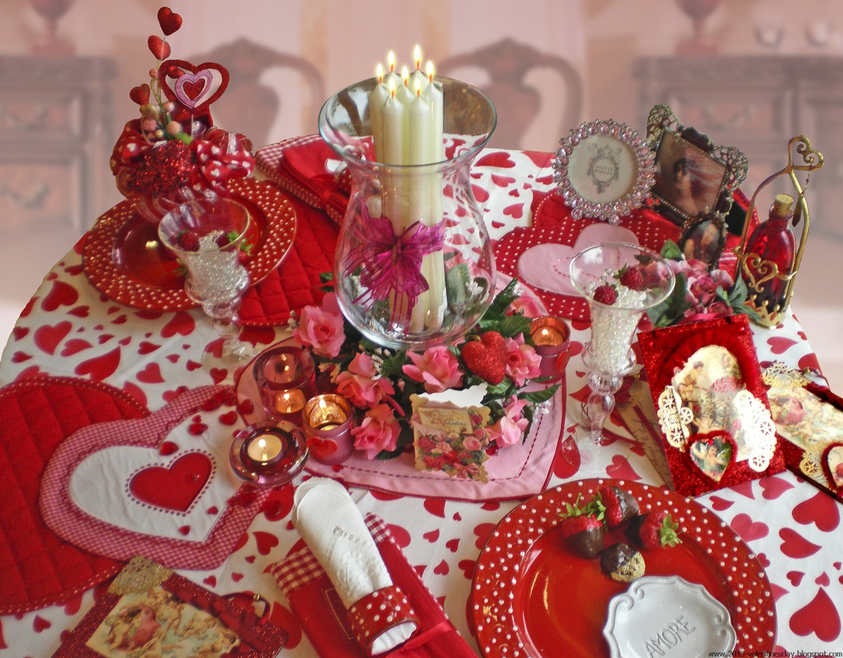 12. Valentine's Day Bed Decoration Ideas
