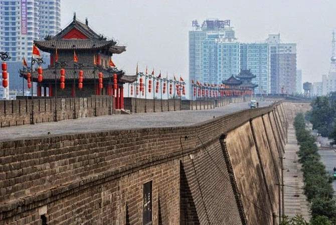 Walking along the ancient City wall in Xi'an, China