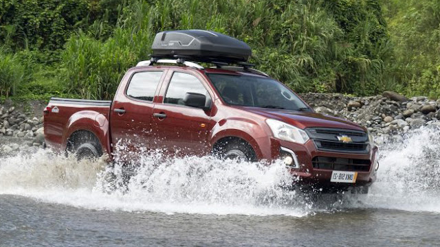 Chevrolet DMax 2024 Ecuador precio Fayals