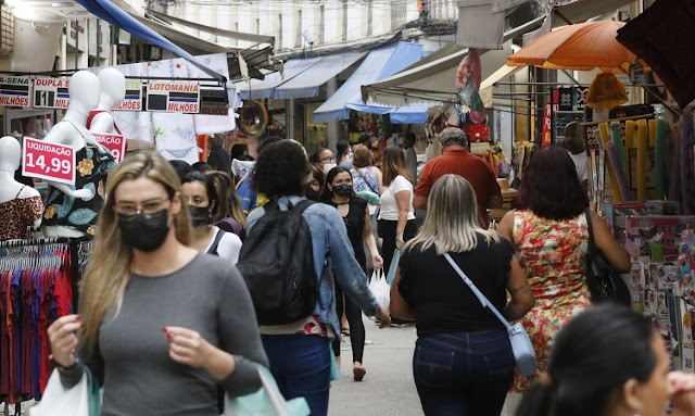 Vendas do varejo caem 0,1% em agosto ante julho, diz IBGE