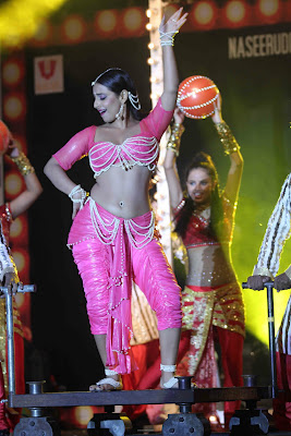 Vidya Balan hot item dance stills