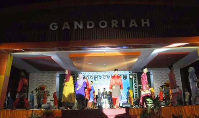 Lomba Baju Kuruang Basiba, Warnai Festival Gandoriah 2018