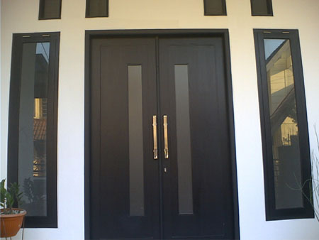 contoh pintu minimalis modern