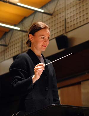 SUSANNA MÄLKKI Directora, Violonchelo