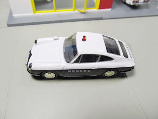 tomica limited vintage porsche police