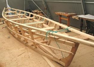 building wooden boats is now a fairly easy construction