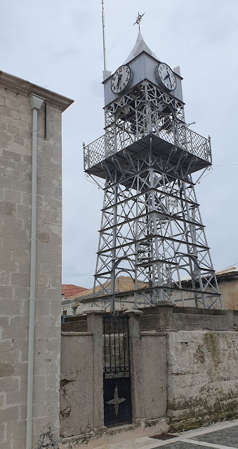 Photo 17/29 - Le campanile de l'eglise Agios...