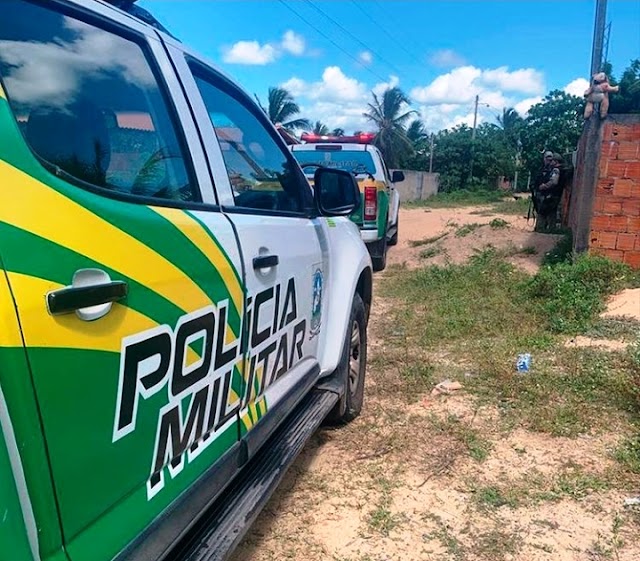 Motociclista é encontrado morto com marca de tiro em região de praia em Luís Correia