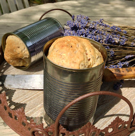 Tin can bread loaf