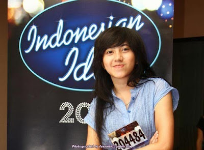 Kumpulan Foto Dera Indonesian Idol 2012 