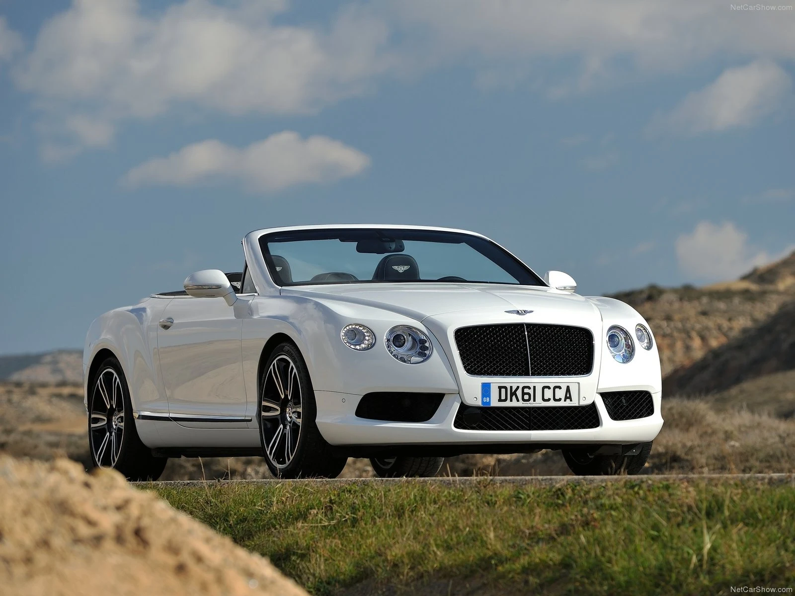 Hình ảnh xe ô tô Bentley Continental GTC V8 2013 & nội ngoại thất