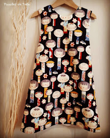 Pinafore dress, blusa espalda cruzada, puzzles de tela, patchwork, handmade, hecho a mano, kokeshi, vestido niña, costurika, DIY, regalos 