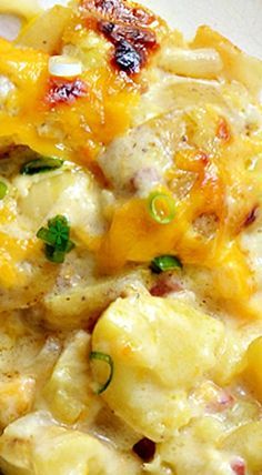 This Loaded Cheesy Potato Casserole features cheddar cheese, turkey bacon, and green onions…it’s pure comfort food!