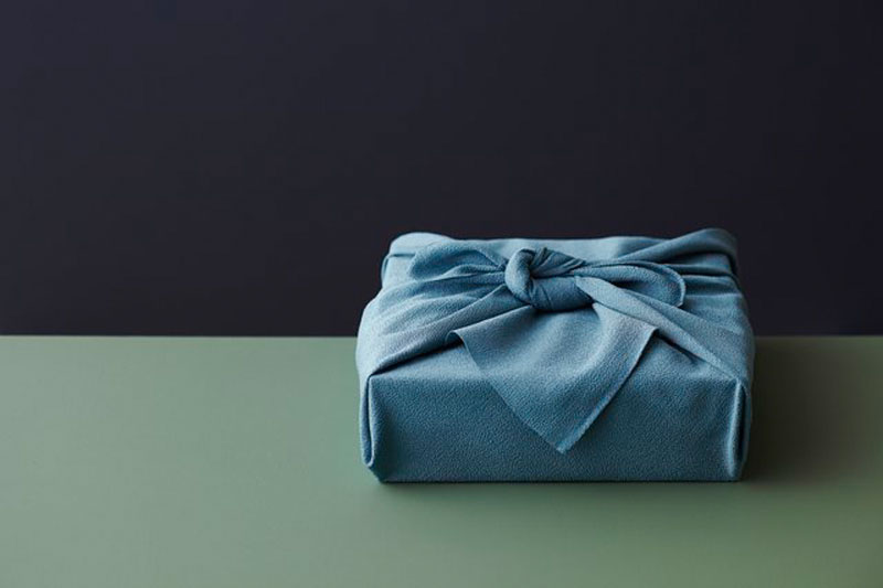  15 Genius & Money-Saving Gift Wrap Ideas 