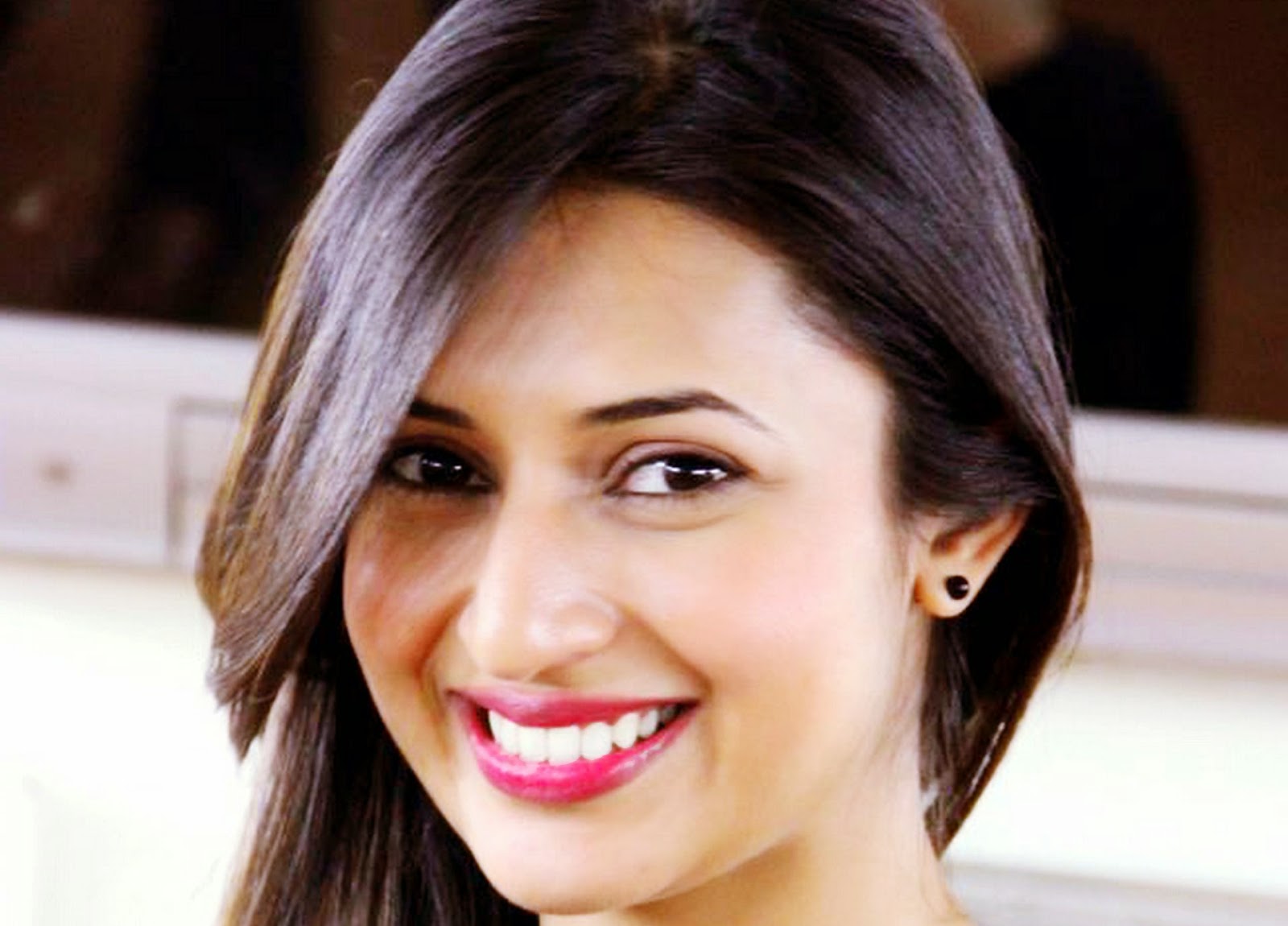 Divyanka Tripathi Beautiful Hd Wallpapers