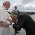 El Papa llegó a Portugal para canonizar mañana a los pastorcitos de Fátima