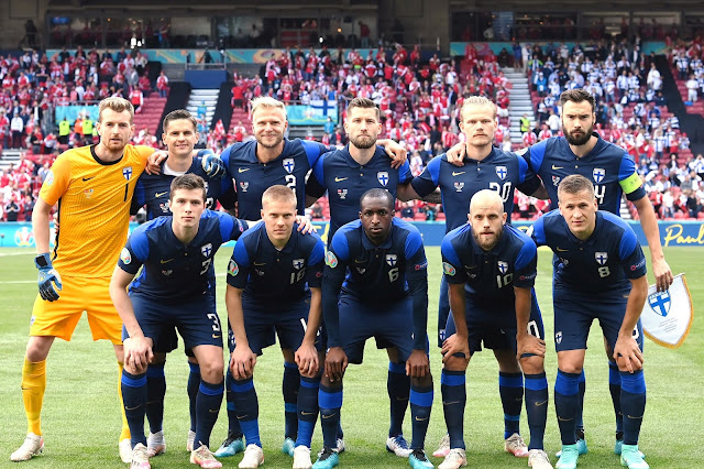 SELECCIÓN DE FINLANDIA. Temporada 2020-21. Lukas Hradecky, Jukka Raitala, Paulus Arajuuri, Joona Toivio, Joel Pohjanpalo, Tim Sparv. Daniel O'Shaughnessy, Jere Uronen, Glen Kamara, Teemu Pukki, Robin Lod. SELECCIÓN DE DINAMARCA 0 SELECCIÓN DE FINLANDIA 1. 12/06/2021. XVI Edición Eurocopa 2020, fase de grupos, Grupo B, 1ª jornada. Copenhague, Dinamarca, Parken Stadium. GOLES: 0-1: 60’, Pohjanpalo.