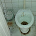Ponto Novo: péssimo estado de conservação e total ausência de higiene de banheiros públicos causam transtornos aos feirantes