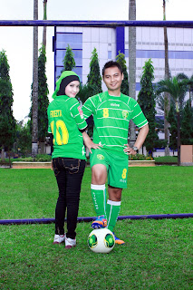 Pre-wedding konsep sepakbola : BONEK & BONITA PERSEBAYA 1927